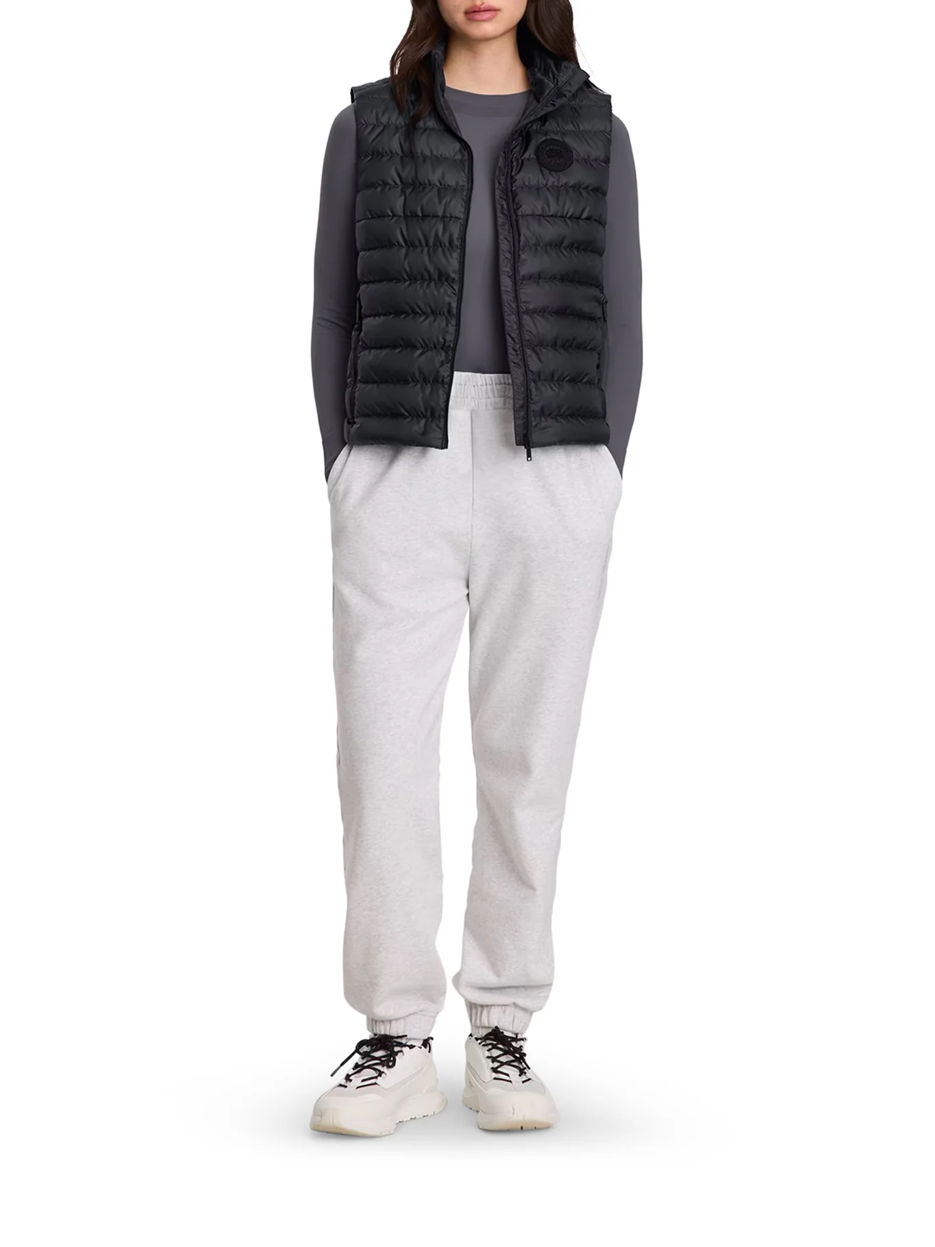 AETHERA TONAL LABEL SLEEVELESS JACKET - Image 2