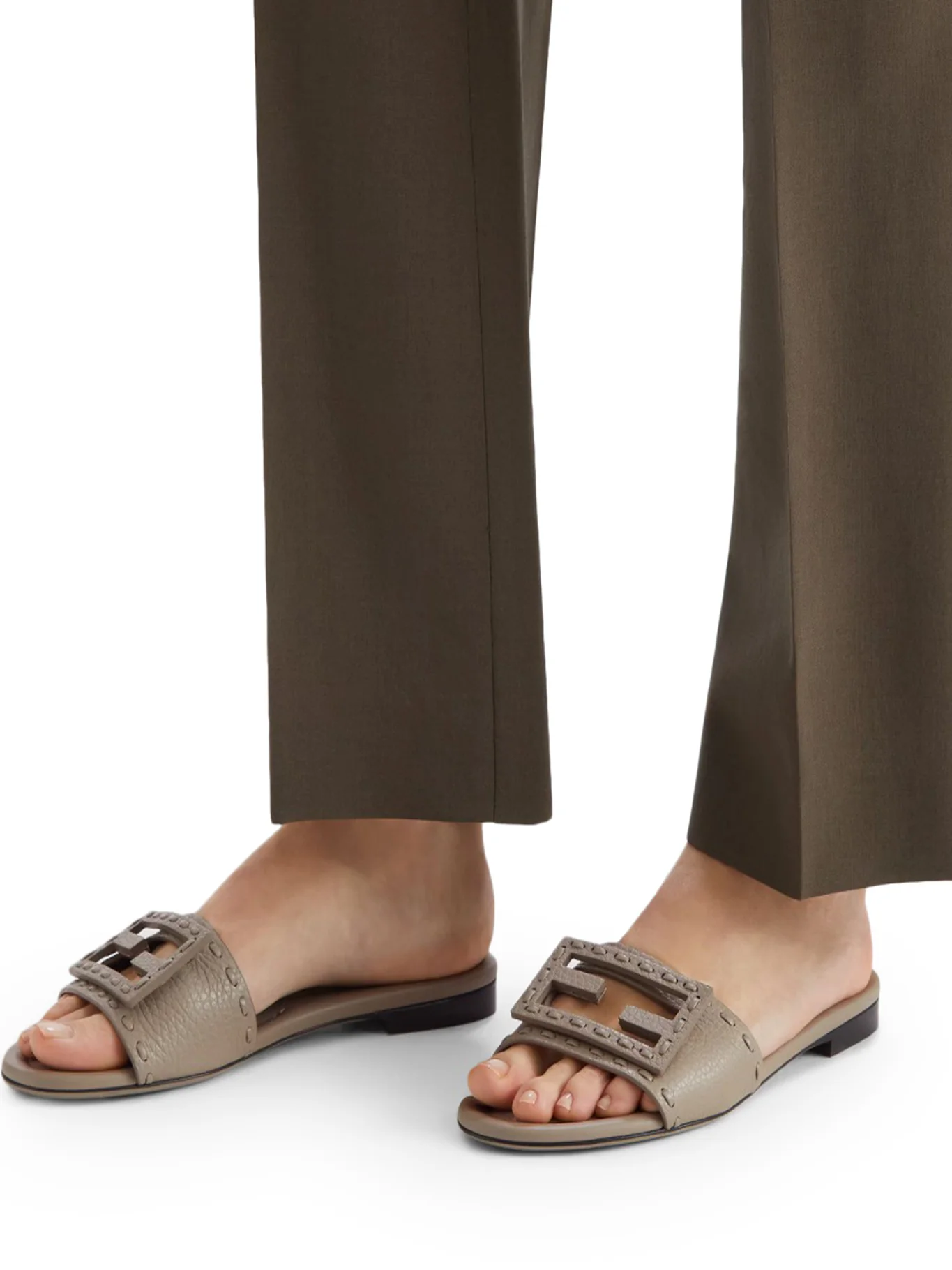 SLIDE BAGUETTE IN DOVE GREY LEATHER - Image 2