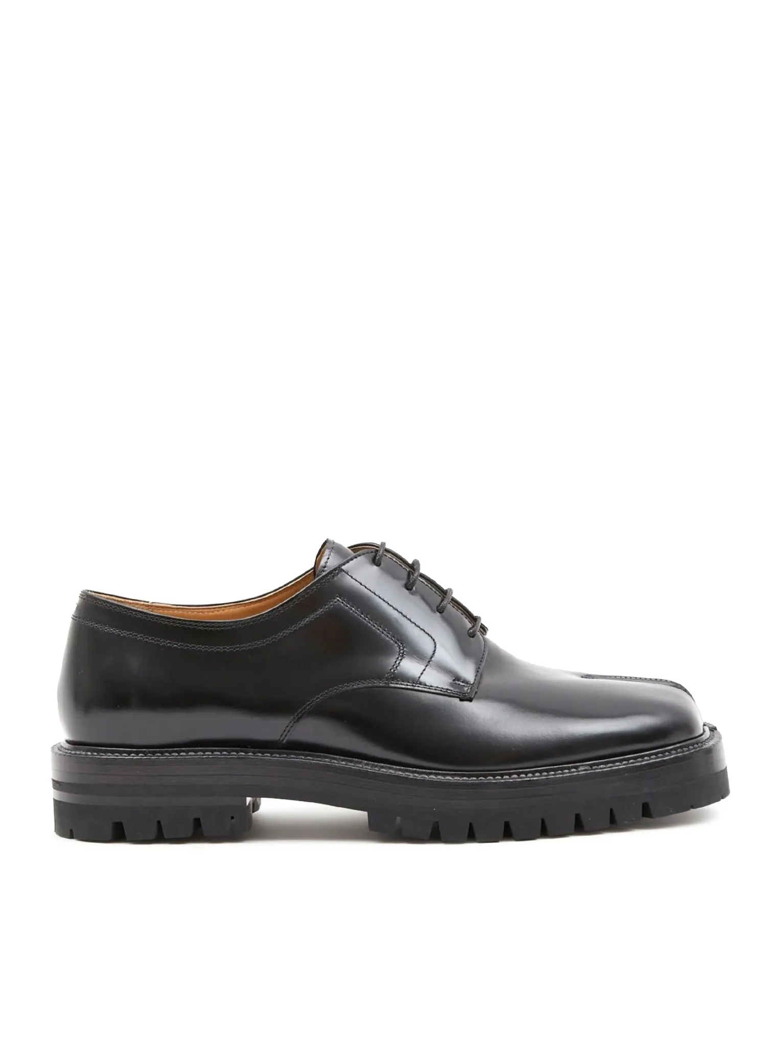 LACE-UP SHOES
