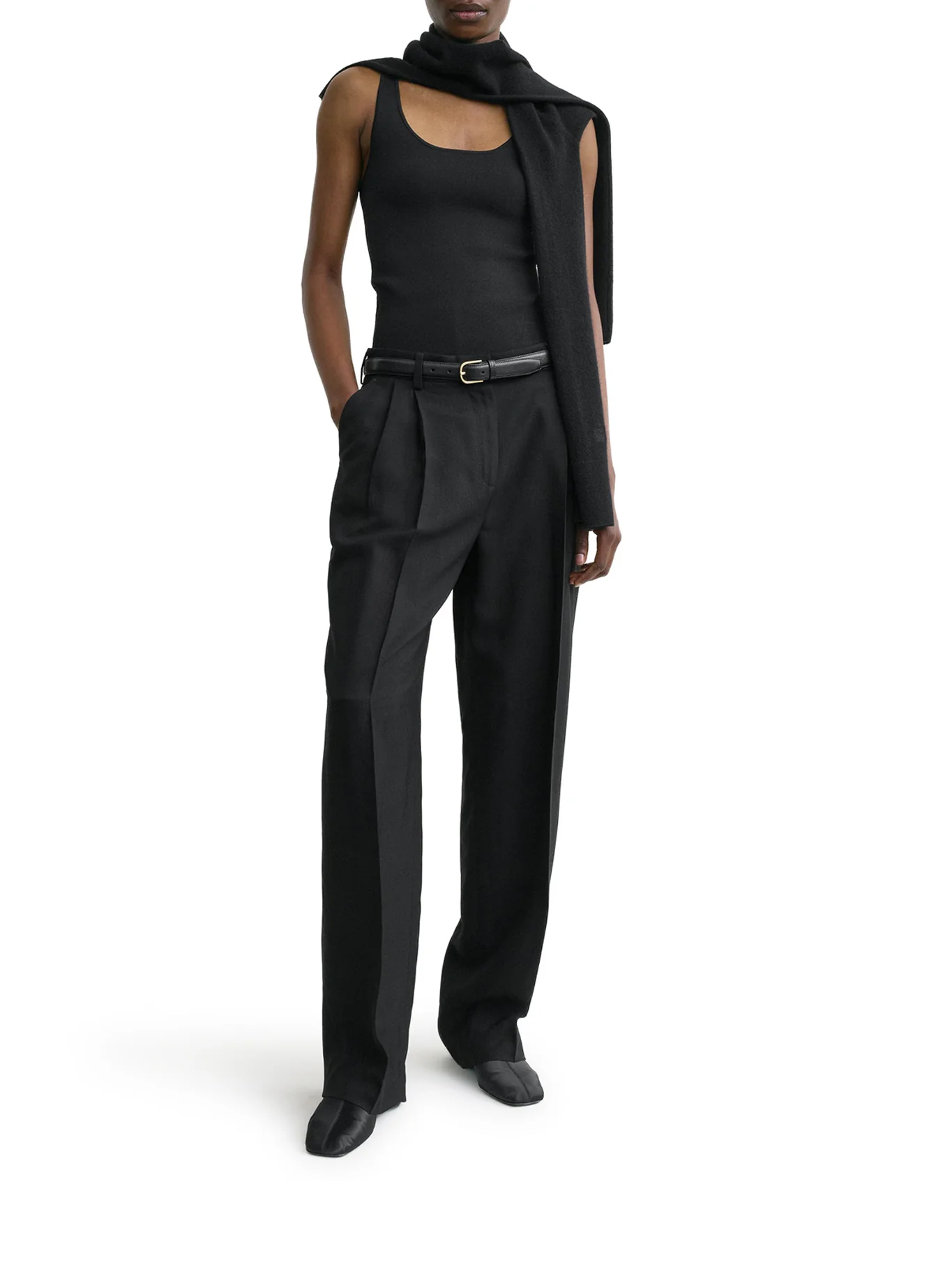 SCARF WITH SLEEVES - Image 2
