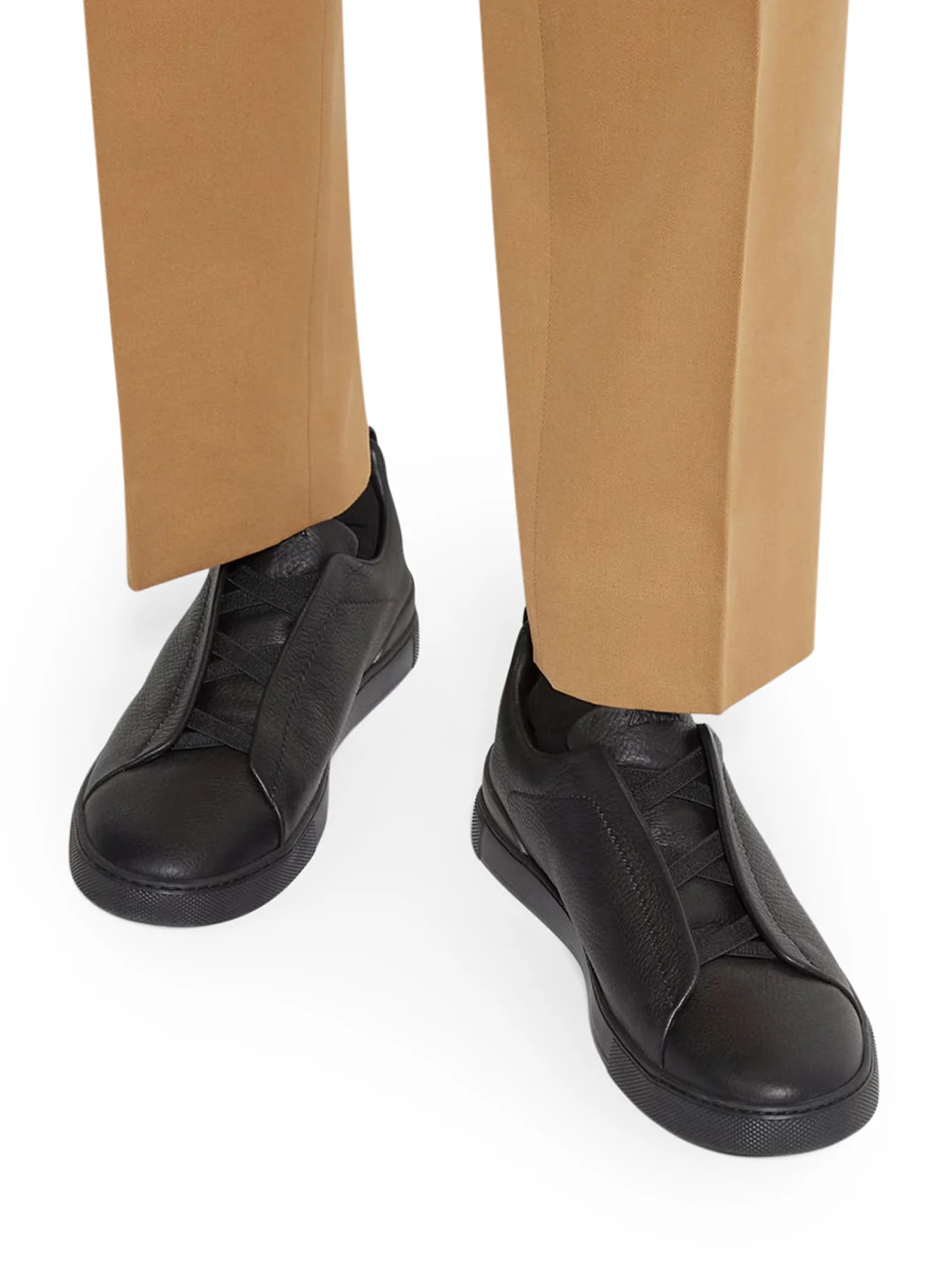 TRIPLE STITCH SNEAKERS IN BLACK DEERSKIN - Image 2